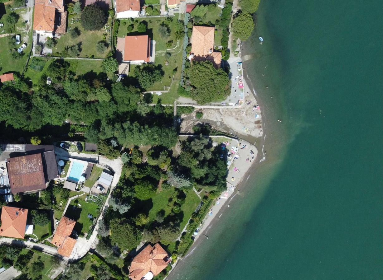Akuaduulza B&B Como Lake 圣西罗 外观 照片